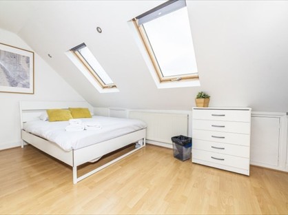 Room in a Shared House, Lingwell Road, SW17