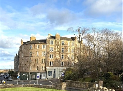 2 Bed Flat, Meadowbank Terrace, EH8