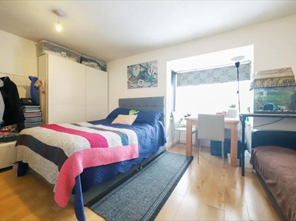 Studio Flat, Boxwood Close, UB7