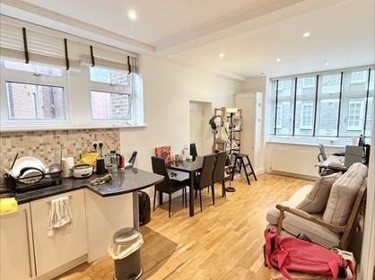1 Bed Flat, Hepburn House, SW1P