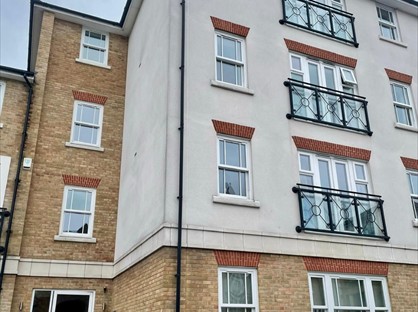 2 Bed Flat, Holford Way, SW15