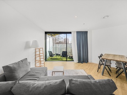 1 Bed Flat, Churchyard Row, SE11