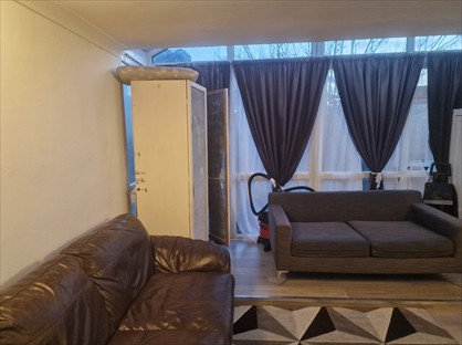 3 Bed Flat, Horne House, SE18