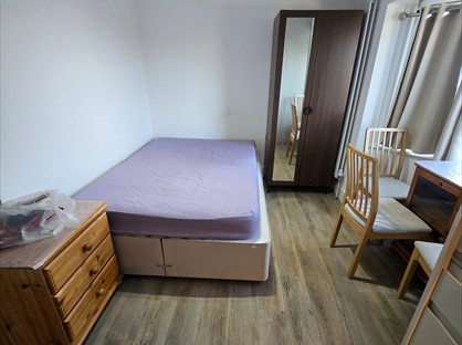 Studio Flat, Selborne Gardens, NW4