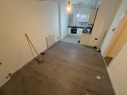 3 Bed Semi-Detached House, Telford Road, UB1