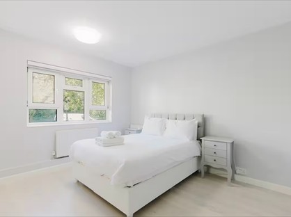 2 Bed Flat, Macroom Road, W9
