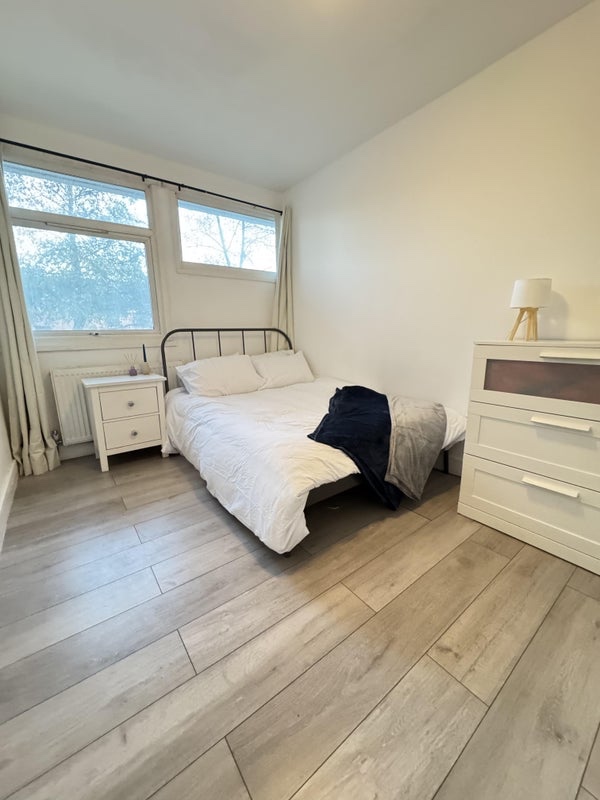 Room in a Shared Flat, Ramsey Street, E2 photo 2