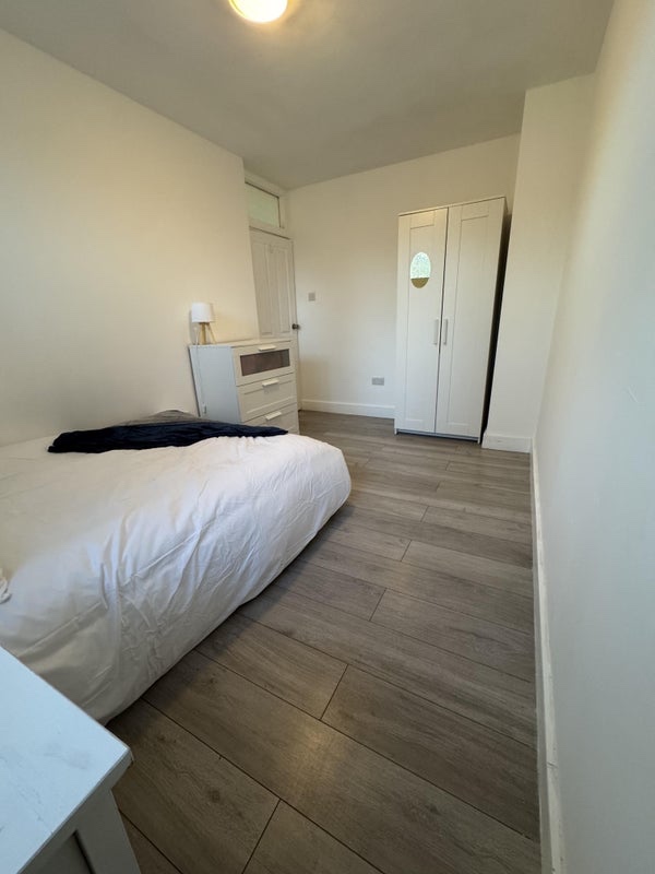 Room in a Shared Flat, Ramsey Street, E2 photo 3