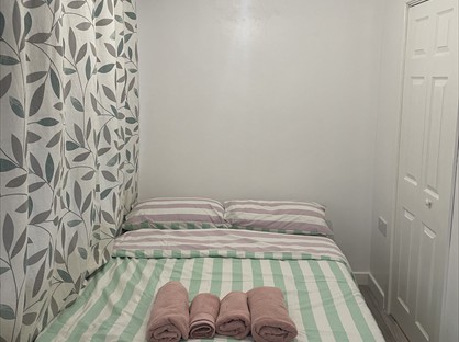 Studio Flat, Oakfield Gardens, N18