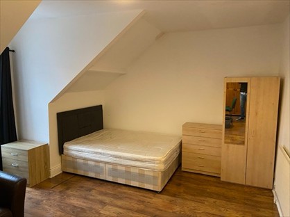 Room in a Shared House, Wingrove Road, NE4