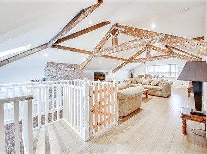 3 Bed Penthouse, Penthouse, PR8