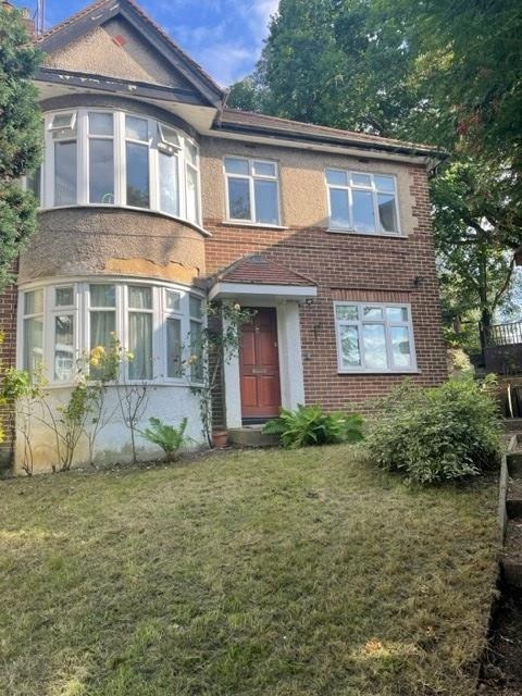 London - 2 Bed Maisonette, Sandall Close, W5 - To Rent Now for £2,200. ...