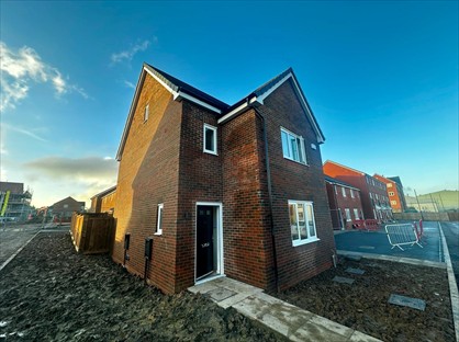 4 Bed Detached House, Hall Farm Avenue, CV6