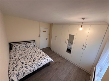 Room in a Shared House, Hadrian Way, TW19