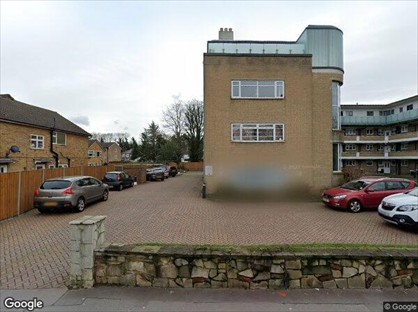 2 Bed Flat, Brighton Road, CR8