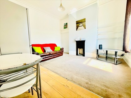 2 Bed Terraced House, Lockwood, HD1