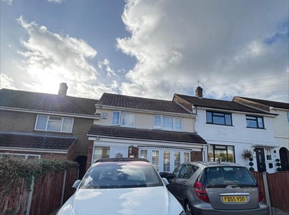 3 Bed Terraced House, Stanwyck Gardens, RM3