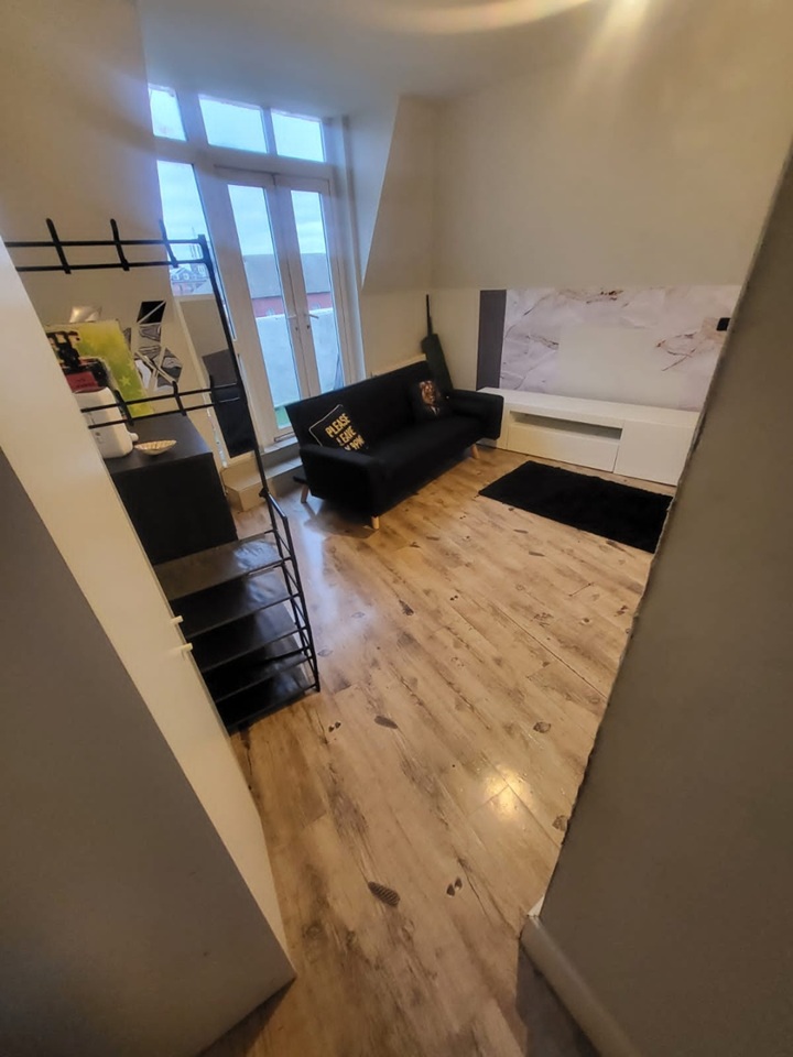 1 Bed Flat, Kingsland Road, E8, N1 7GU