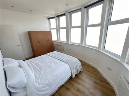 1 Bed Flat, North End, CR0