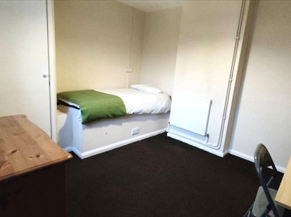 Room in a Shared House, Bletchingley Road, RH1