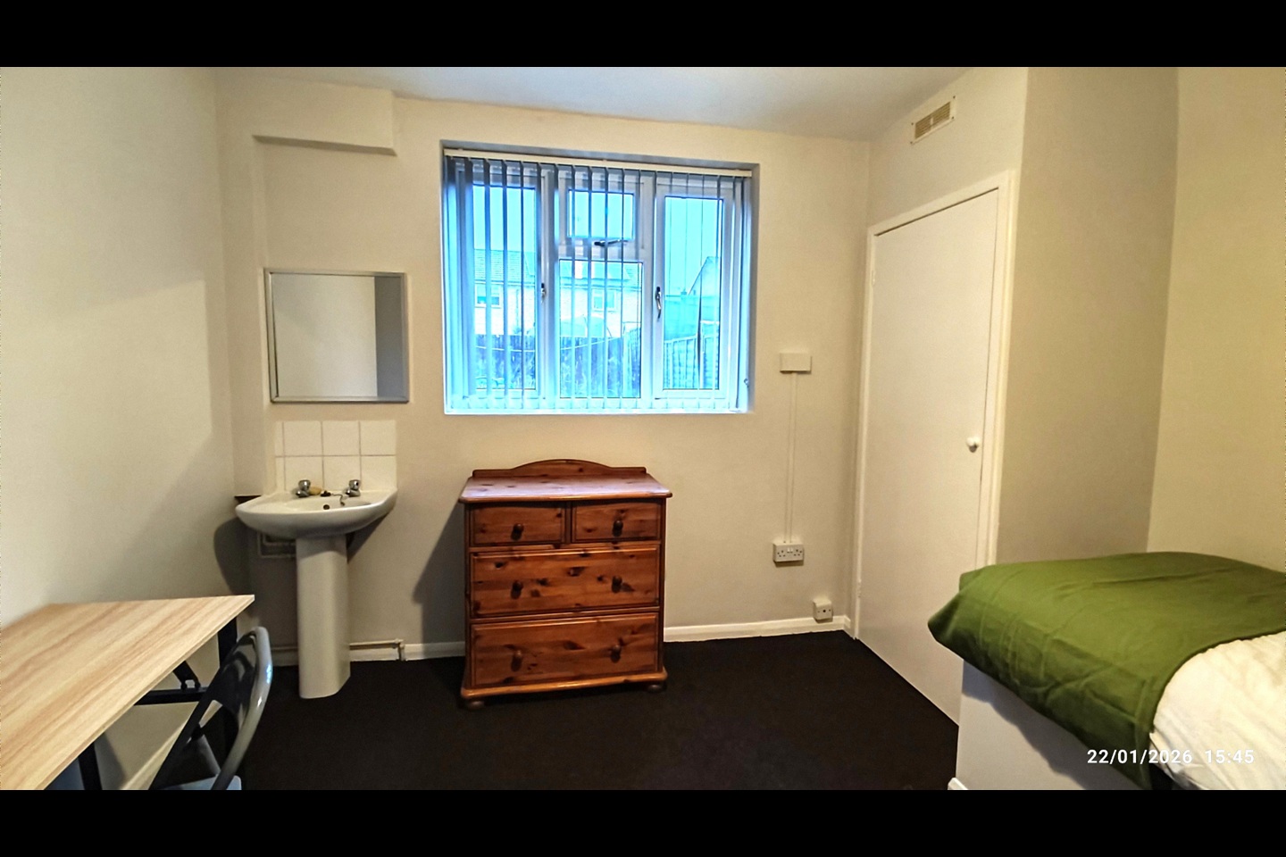 Merstham - Room in a Shared House, Bletchingley Road, RH1 - To Rent Now ...