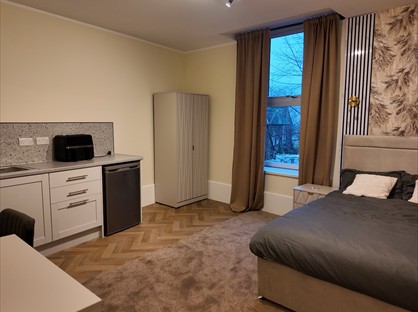 Room in a Shared House, West Park Street, WF13