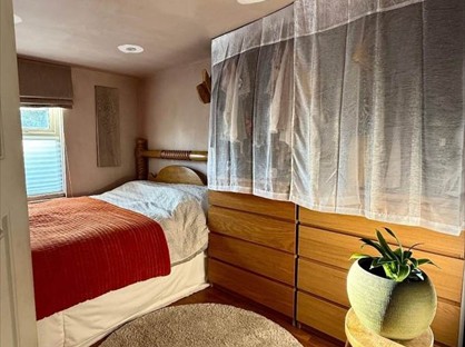 Room in a Shared Flat, Friern Road, SE22