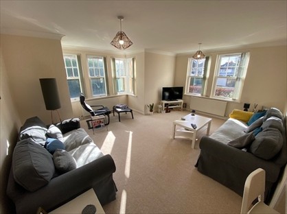 2 Bed Flat, Castleton Court, LS16