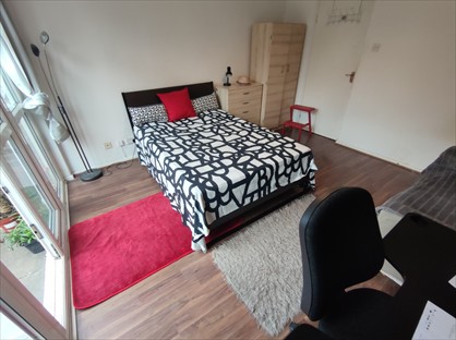 Room in a Shared House, Mowatt Close, N19