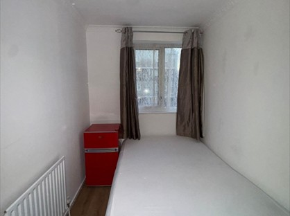 Room in a Shared House, Roberta Street, E2
