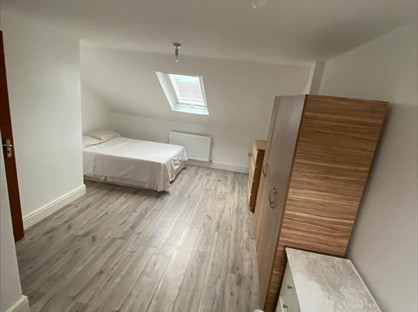 Room in a Shared House, Clarence Road, N15