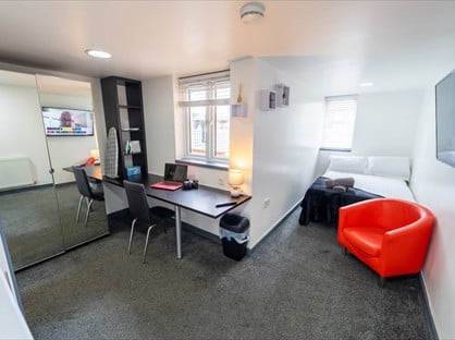 Studio Flat, Dale Road, B29
