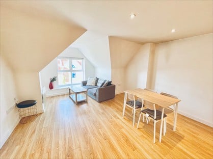 1 Bed Flat, Eltham High Road, SE9