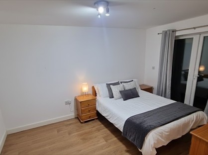 1 Bed Flat, Hanworth Road, TW3