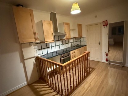 Studio Flat, Seven Sisters Road, N15