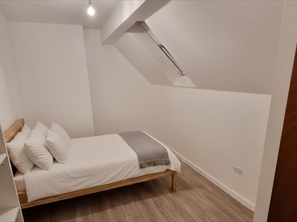 3 Bed Flat, Gillett Road, CR7