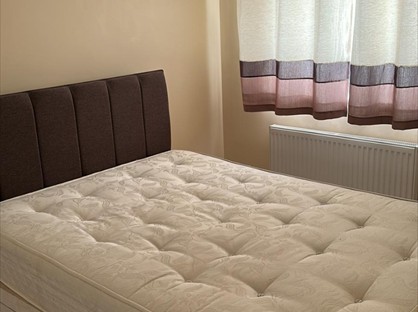 Room in a Shared House, Rowlheys Place, UB7