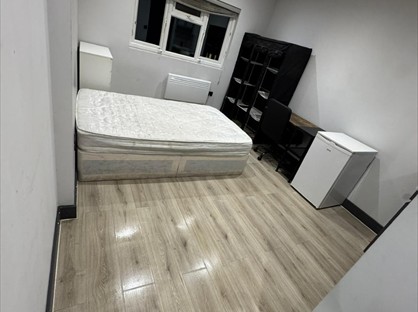 Studio Flat, Upper Clapton Road, E5