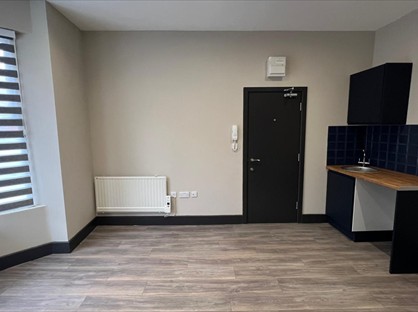 Studio Flat, Stamford Close, EN6