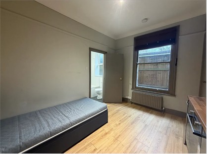Studio Flat, Lyncroft House, NW6