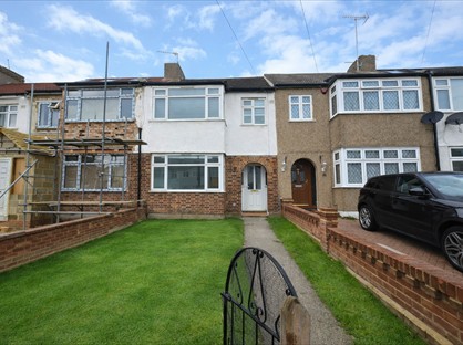 3 Bed Terraced House, Tysoe Avenue, EN3