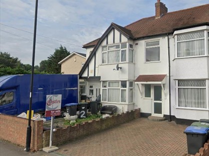 3 Bed Semi-Detached House, Frederick Crescent, EN3