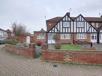 3 Bed End Terrace, Bedford Crescent, EN3