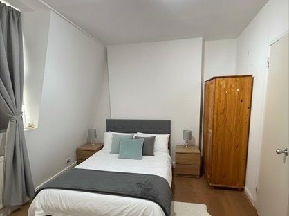 3 Bed Flat, Walworth Road, SE17