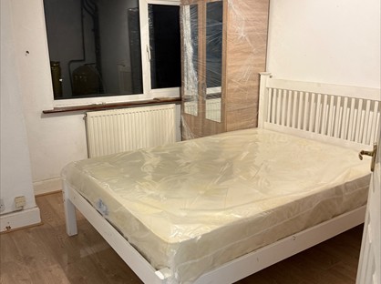 Room in a Shared House, Park Crescent, HA3