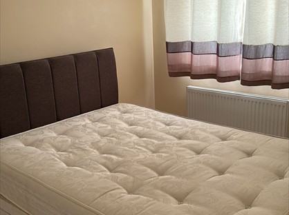 Room in a Shared House, Rowlheys Place, UB7