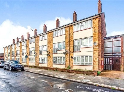 Studio Flat, Heavitree Road, SE18