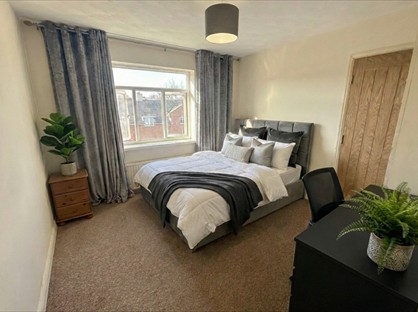 Room in a Shared House, School Road, BS4