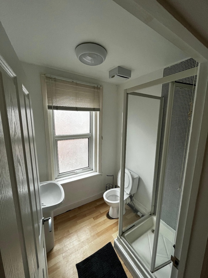 Additional image 4 of Room in a Shared House, Portswood Road, SO17, N1 7GU