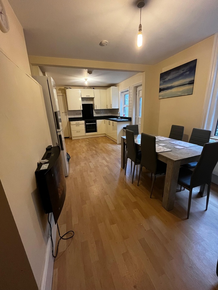 Additional image 2 of Room in a Shared House, Portswood Road, SO17, N1 7GU